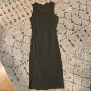 🌈3 for $25 Olive open back midi dress